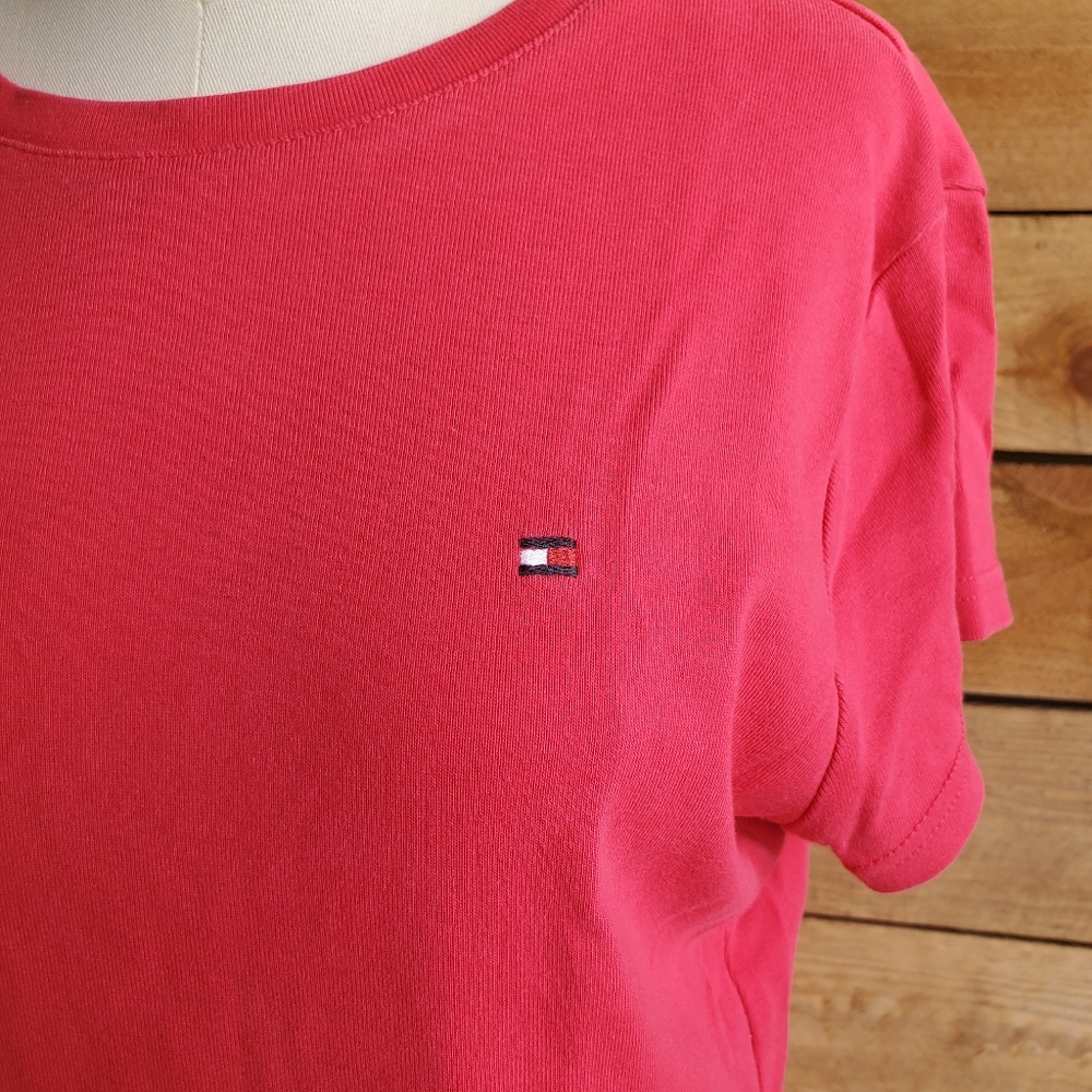 LAST DROP 🌞 PINK Tommy Hilfiger t-shirt - Picture 2 of 4